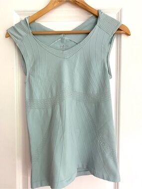 NUX Active Mint/Sage Athletic Tank — Women’s Size Large